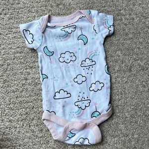 GERBER | 0-3 month onesie